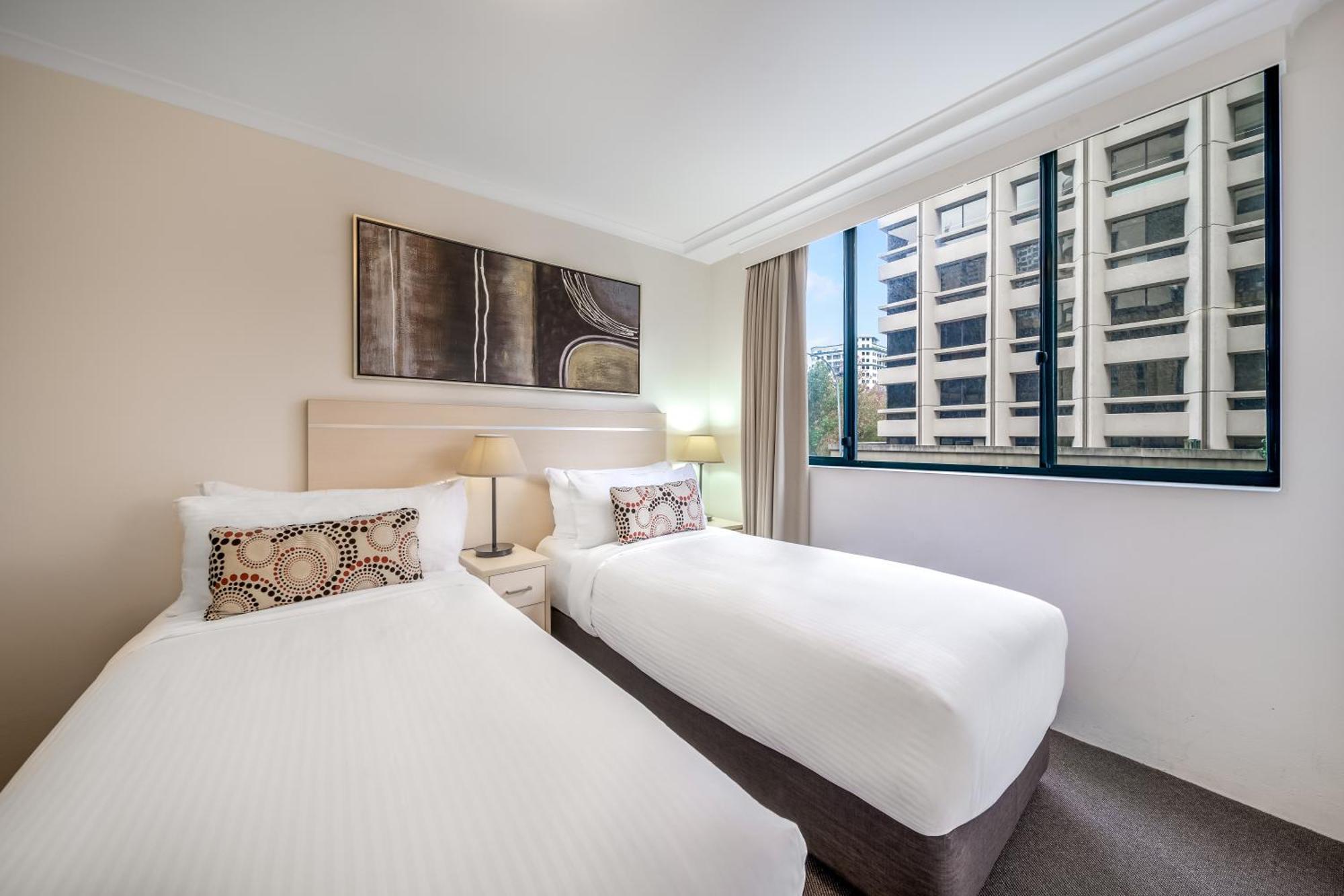 Oaks Sydney Castlereagh Suites Экстерьер фото