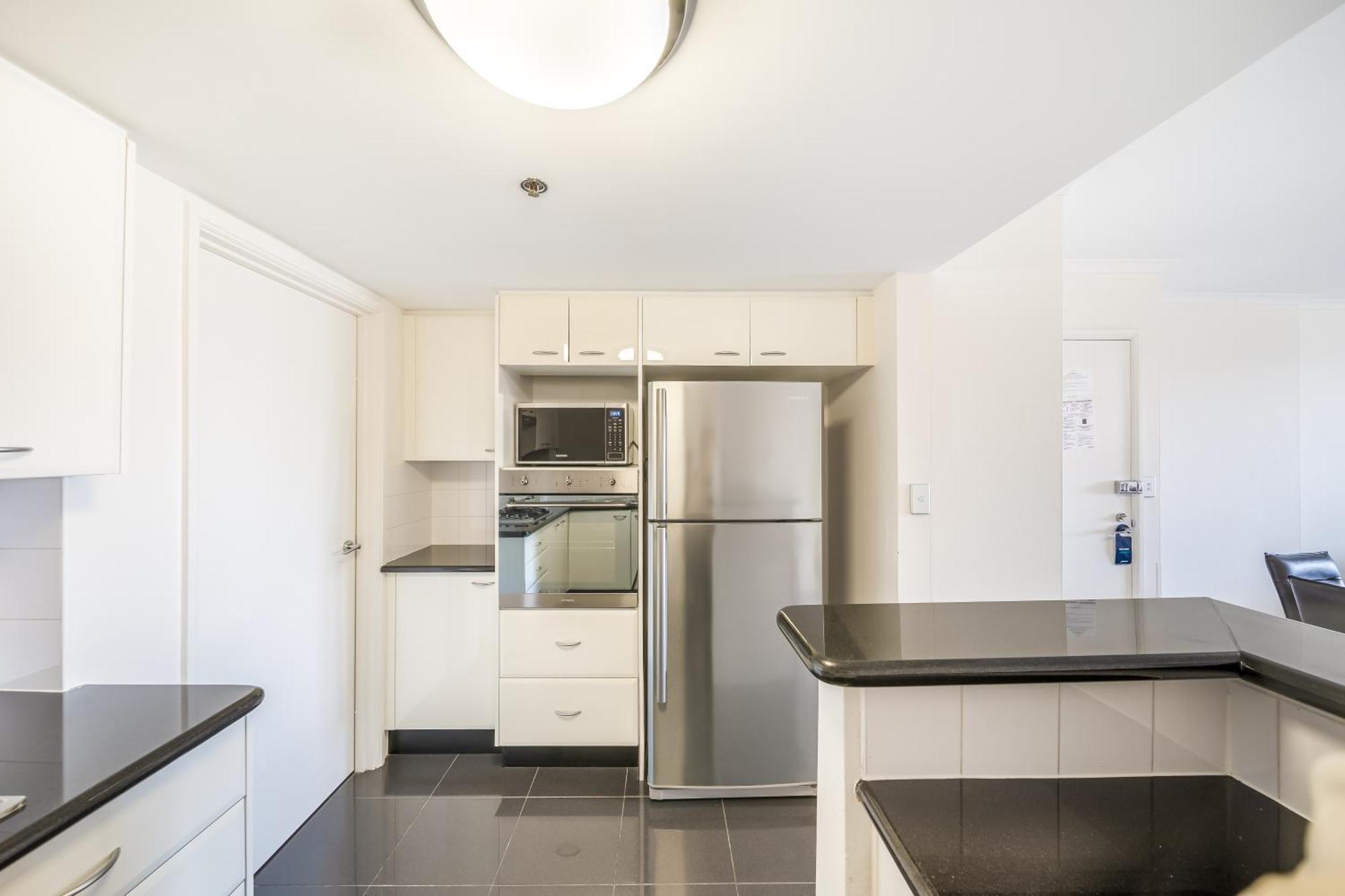 Oaks Sydney Castlereagh Suites Экстерьер фото