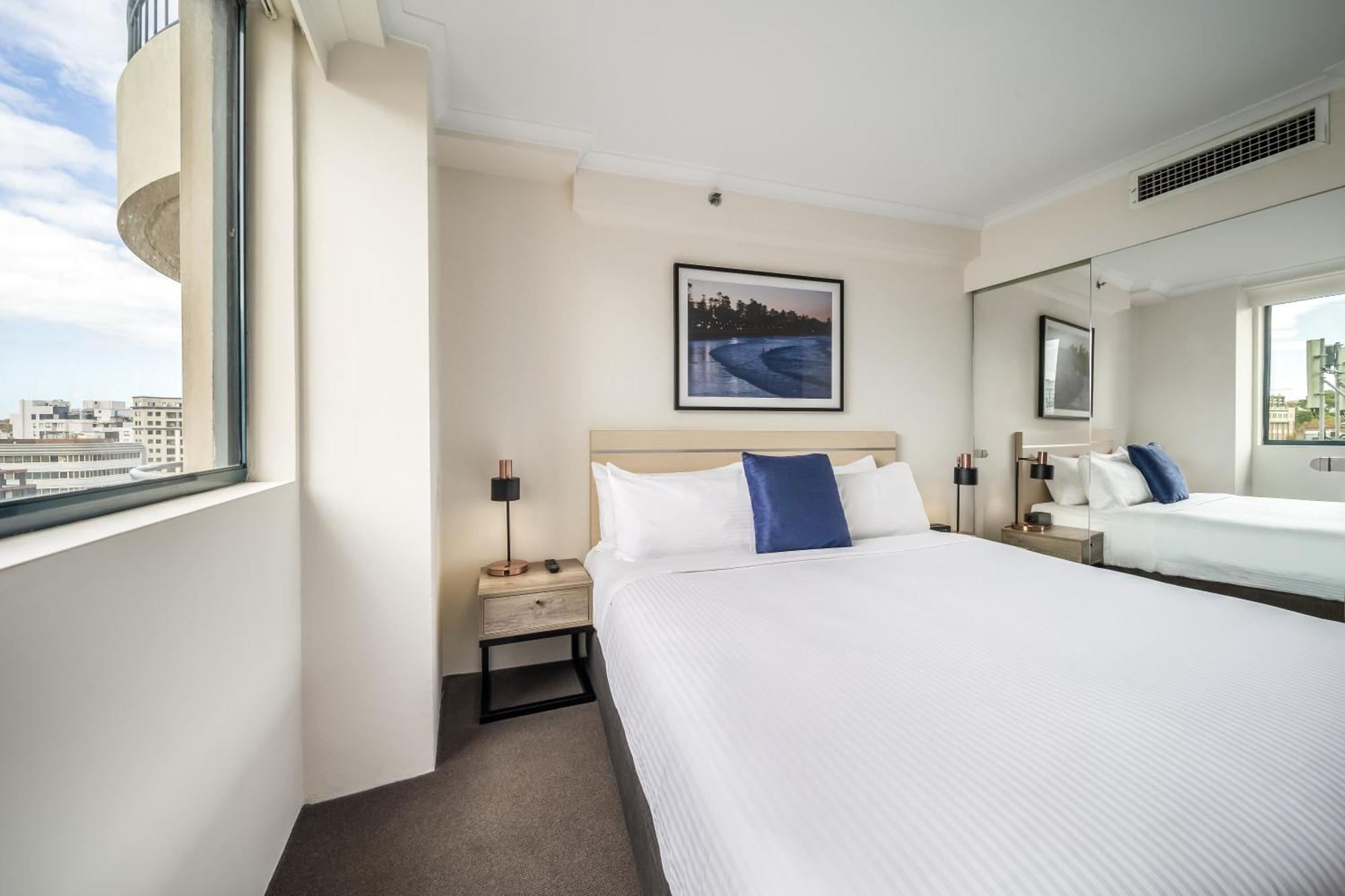 Oaks Sydney Castlereagh Suites Экстерьер фото