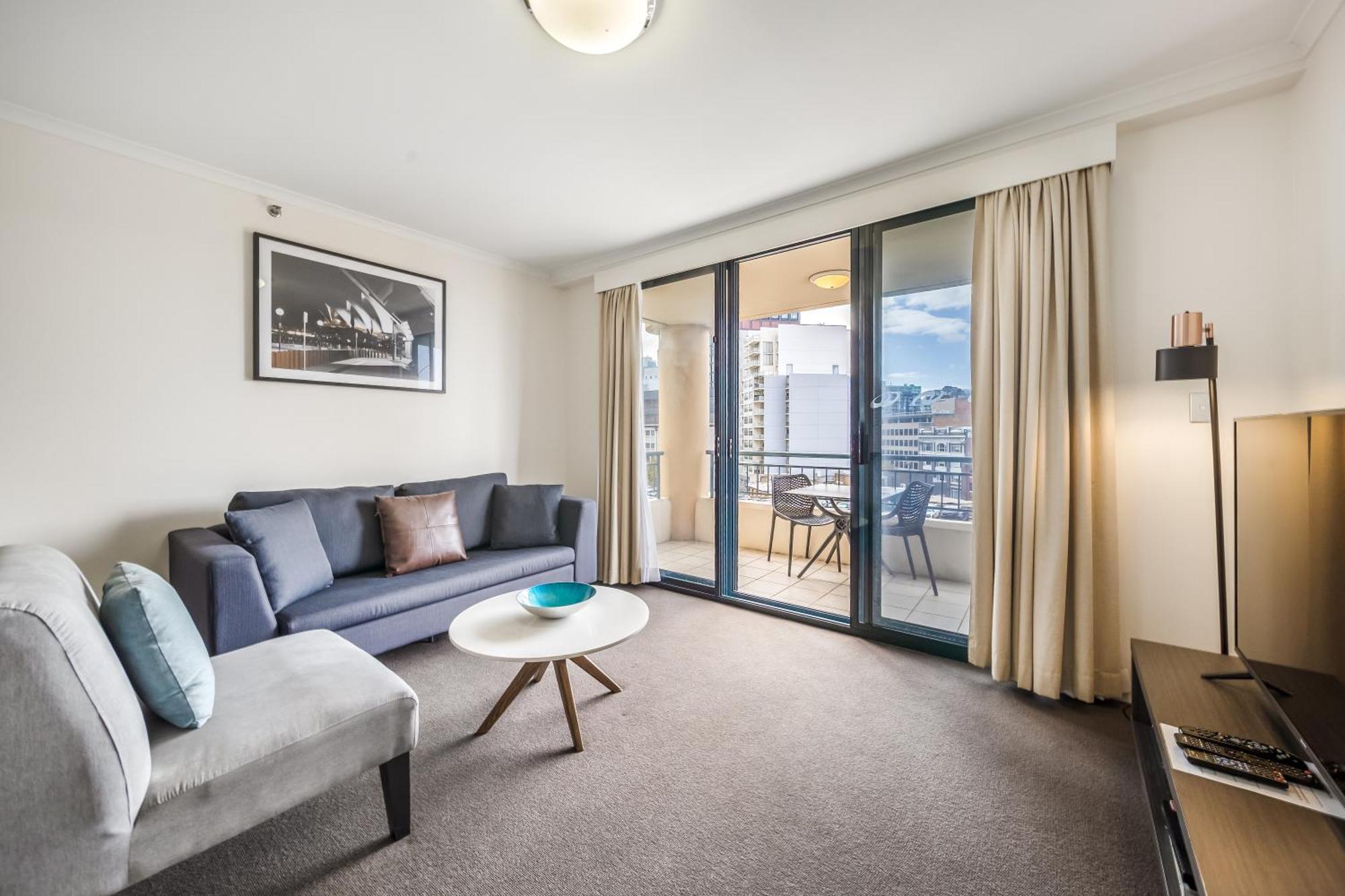 Oaks Sydney Castlereagh Suites Экстерьер фото
