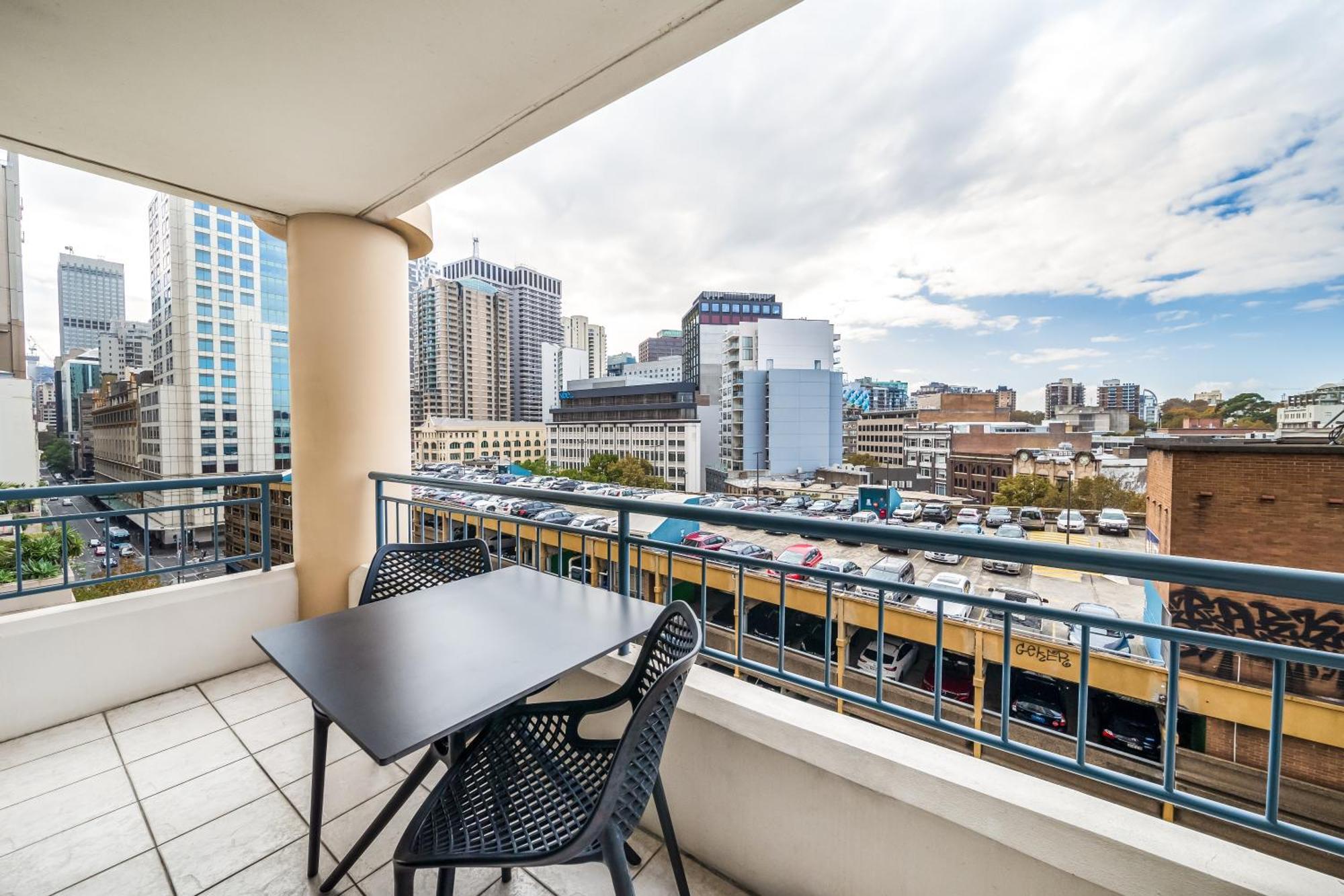 Oaks Sydney Castlereagh Suites Экстерьер фото